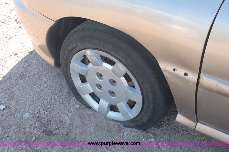 image for item V9096 2002 Kia Rio