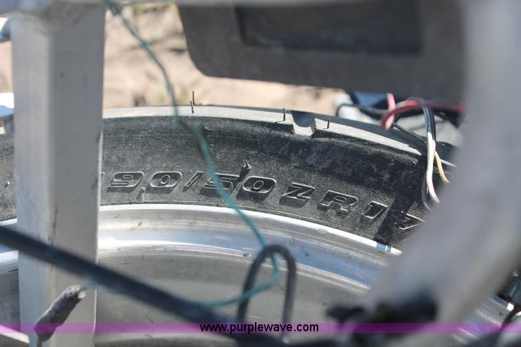 image for item V9098 2002 Suzuki GSXR1000 motorcycle