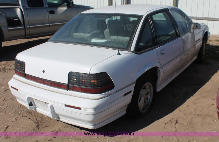 image for item V9102 1996 Pontiac Grand Prix SE