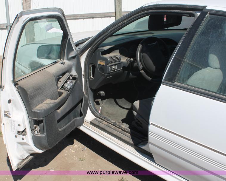 image for item V9102 1996 Pontiac Grand Prix SE