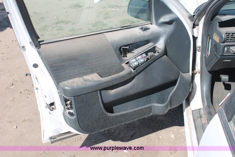 image for item V9102 1996 Pontiac Grand Prix SE