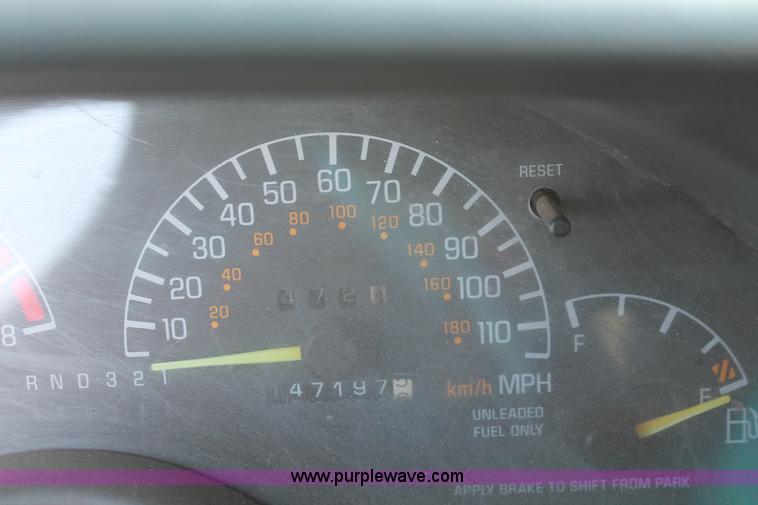 image for item V9102 1996 Pontiac Grand Prix SE