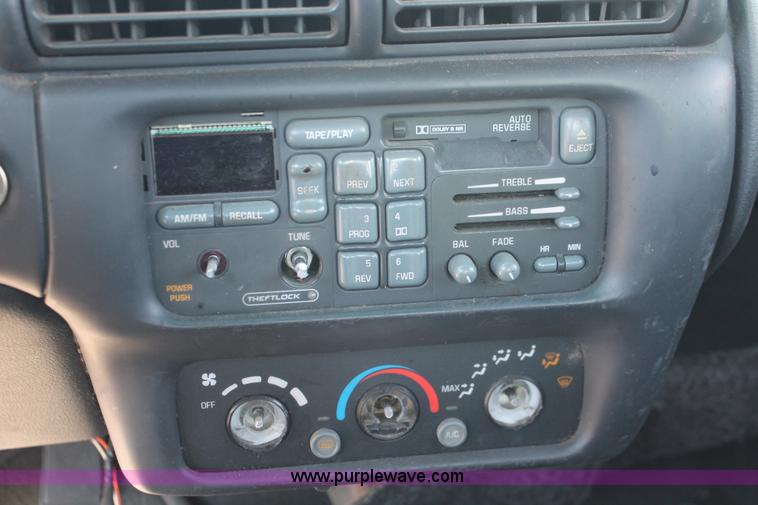 image for item V9102 1996 Pontiac Grand Prix SE