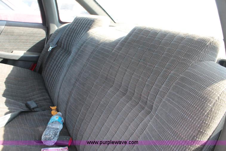 image for item V9102 1996 Pontiac Grand Prix SE