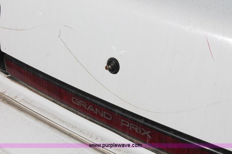 image for item V9102 1996 Pontiac Grand Prix SE