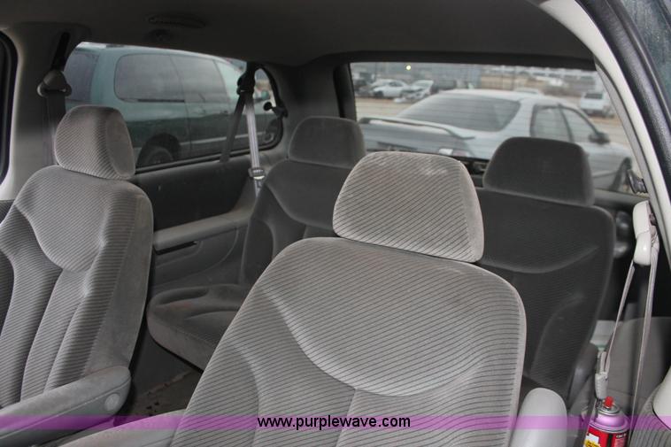 image for item V9215 1996 Plymouth Grand Voyager SE van