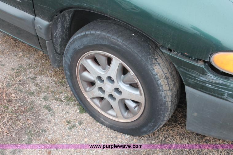 image for item V9215 1996 Plymouth Grand Voyager SE van