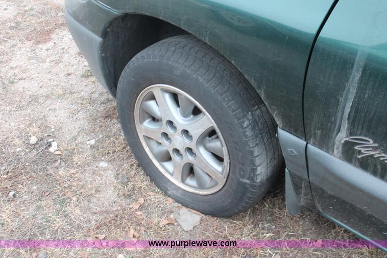 image for item V9215 1996 Plymouth Grand Voyager SE van