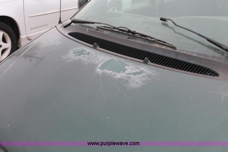 image for item V9215 1996 Plymouth Grand Voyager SE van