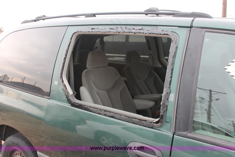 image for item V9215 1996 Plymouth Grand Voyager SE van