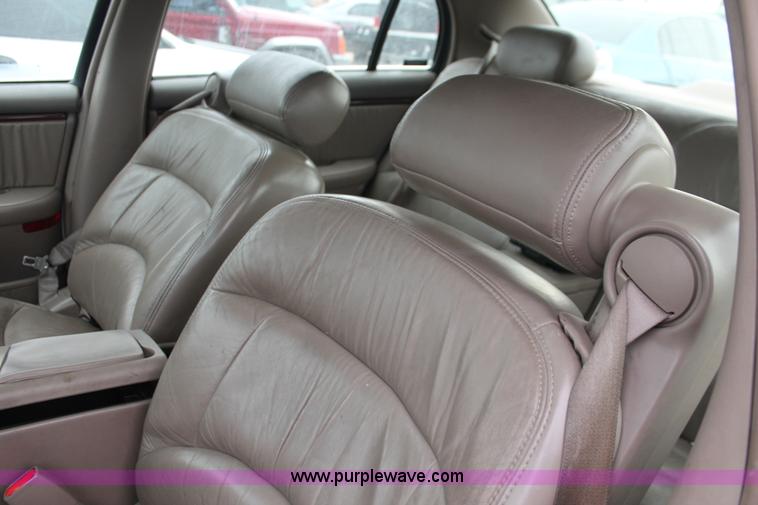 image for item V9216 1998 Buick Park Avenue Ultra