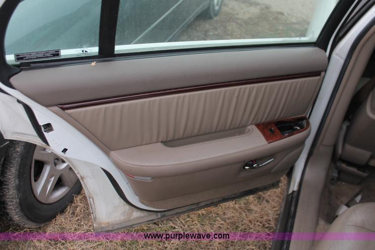 image for item V9216 1998 Buick Park Avenue Ultra