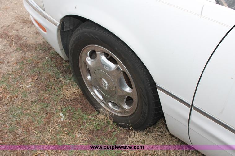 image for item V9216 1998 Buick Park Avenue Ultra