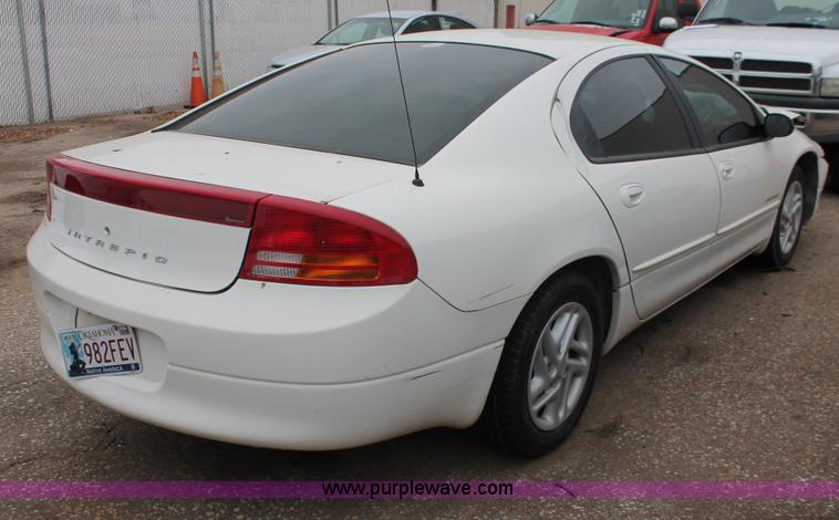 image for item V9218 2000 Dodge Intrepid
