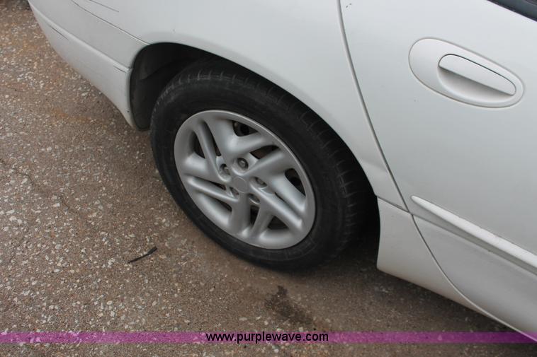 image for item V9218 2000 Dodge Intrepid