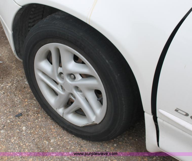 image for item V9218 2000 Dodge Intrepid