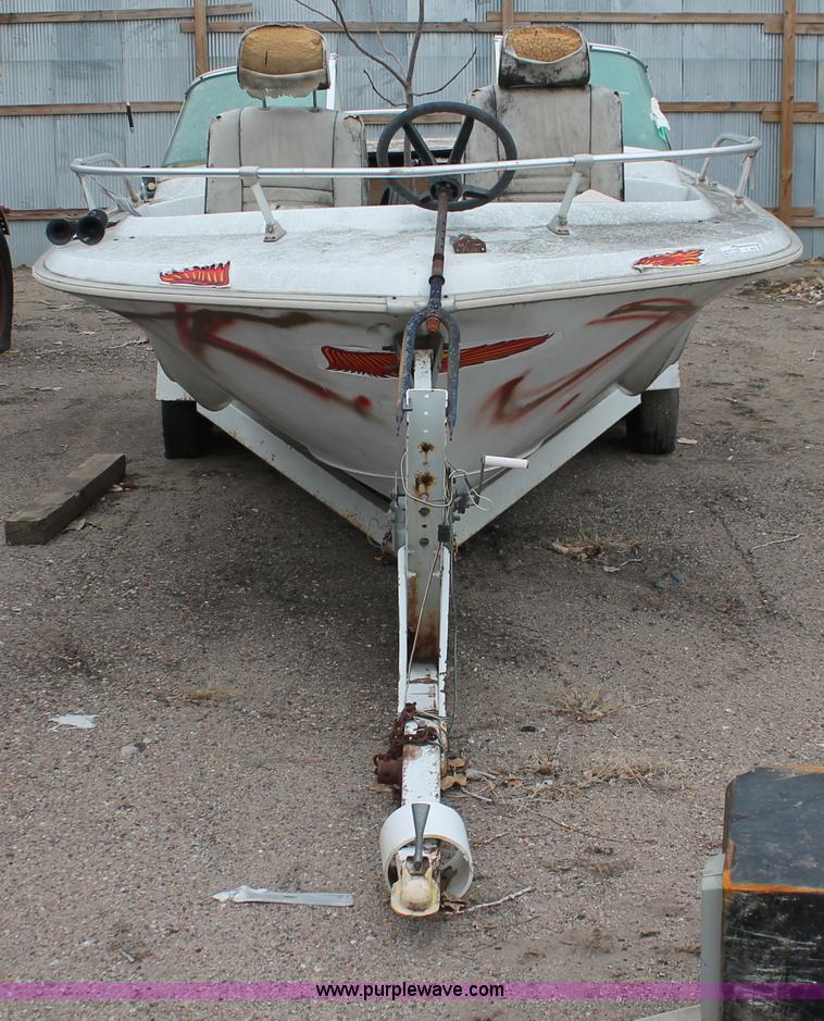 image for item V9219 1967 Chrysler 17' boat