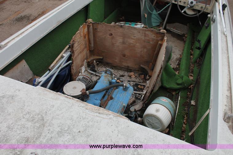 image for item V9219 1967 Chrysler 17' boat