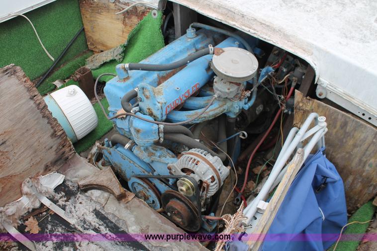 image for item V9219 1967 Chrysler 17' boat