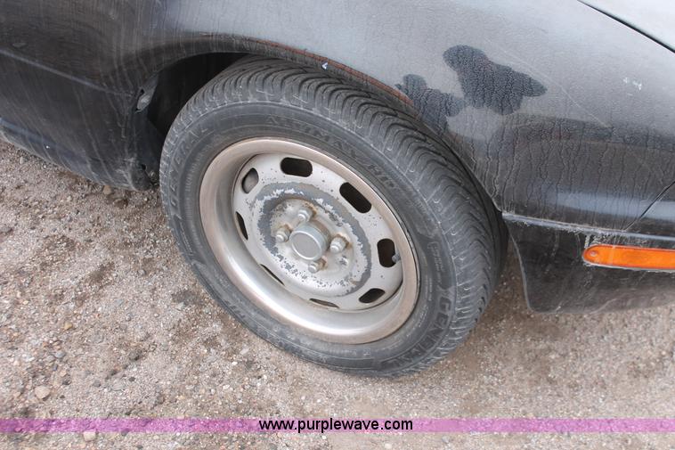 image for item V9220 1996 Mazda MX-5 Miata convertible