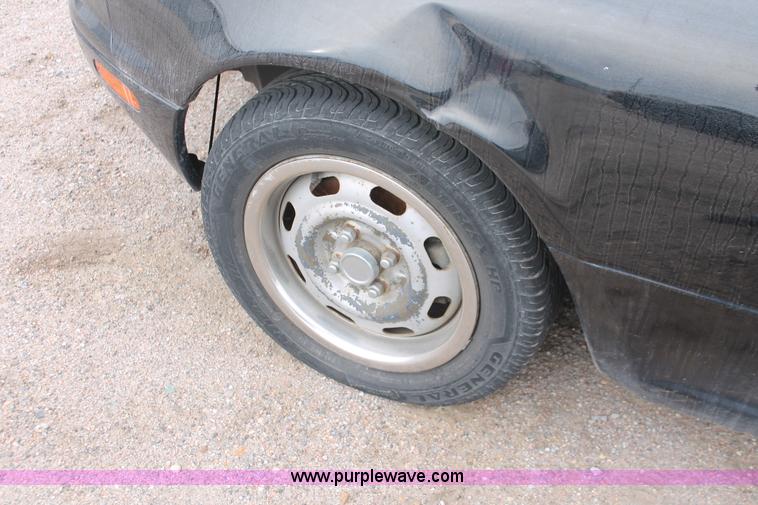 image for item V9220 1996 Mazda MX-5 Miata convertible