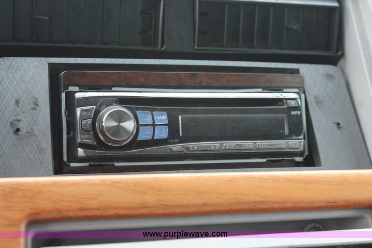 image for item V9221 1993 Chevrolet G30 Sport van