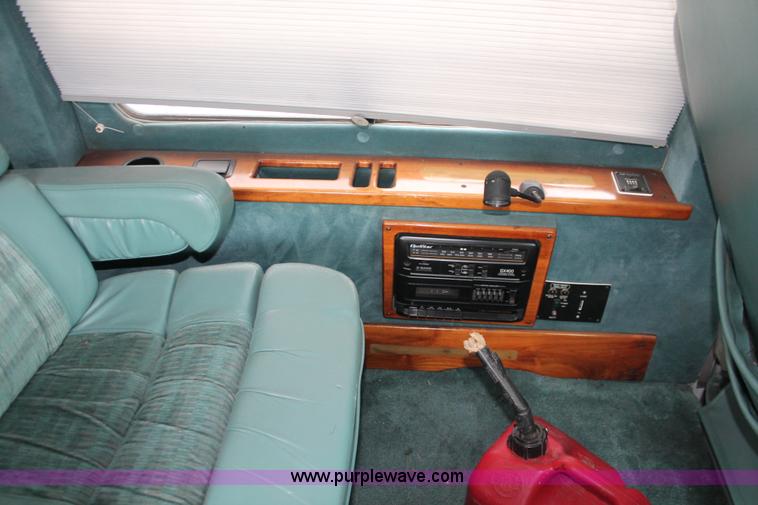 image for item V9221 1993 Chevrolet G30 Sport van