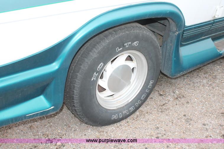 image for item V9221 1993 Chevrolet G30 Sport van