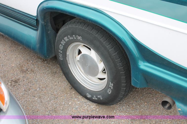 image for item V9221 1993 Chevrolet G30 Sport van