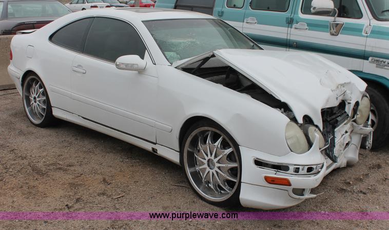 image for item V9222 2000 Mercedes Benz CLK320