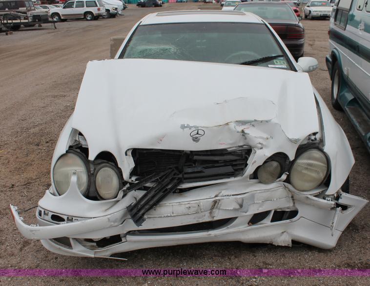 image for item V9222 2000 Mercedes Benz CLK320