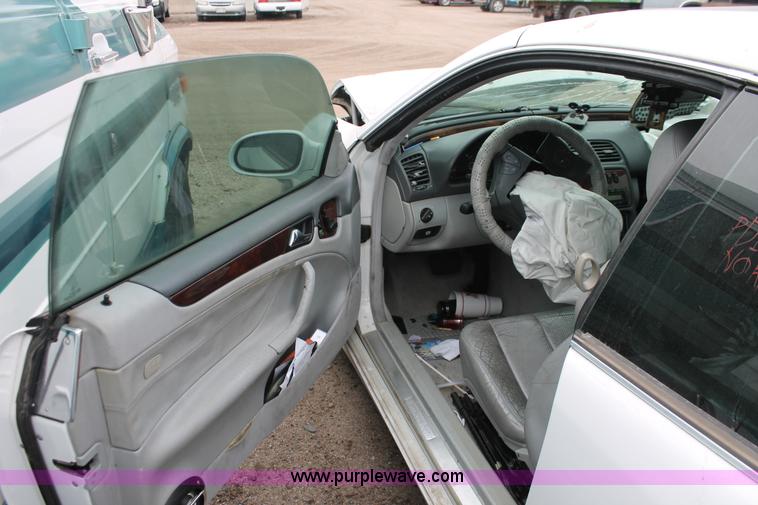 image for item V9222 2000 Mercedes Benz CLK320