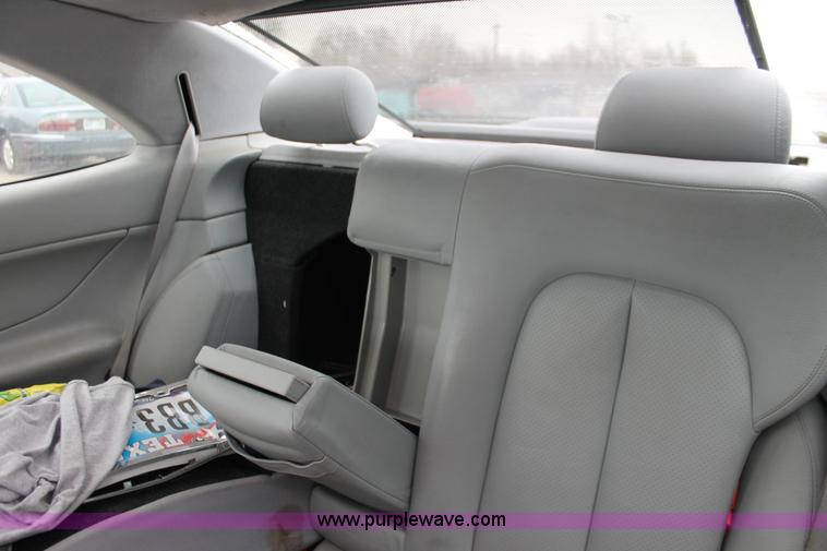 image for item V9222 2000 Mercedes Benz CLK320