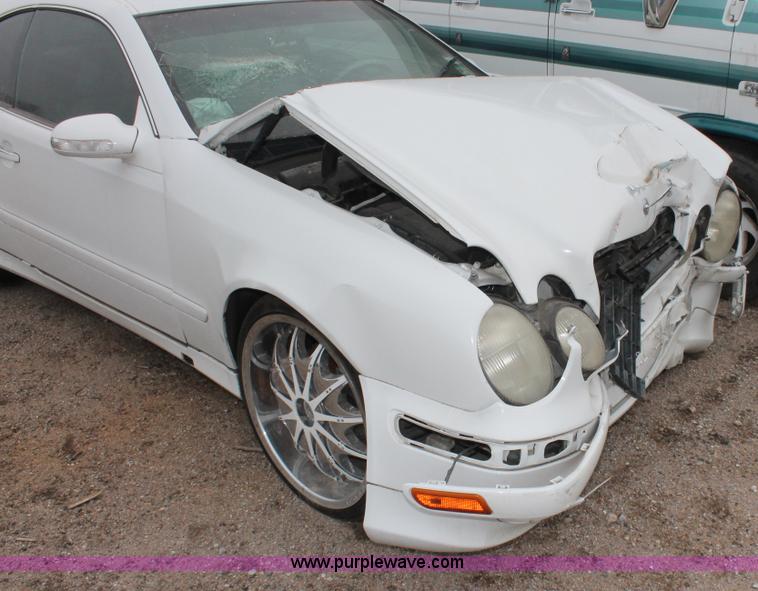 image for item V9222 2000 Mercedes Benz CLK320