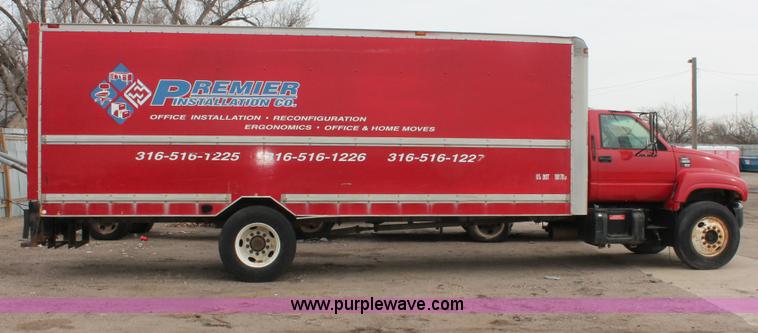 image for item V9225 1997 GMC C6500 box truck