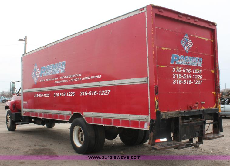 image for item V9225 1997 GMC C6500 box truck