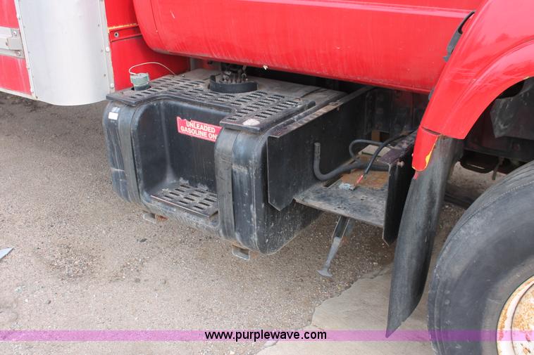 image for item V9225 1997 GMC C6500 box truck