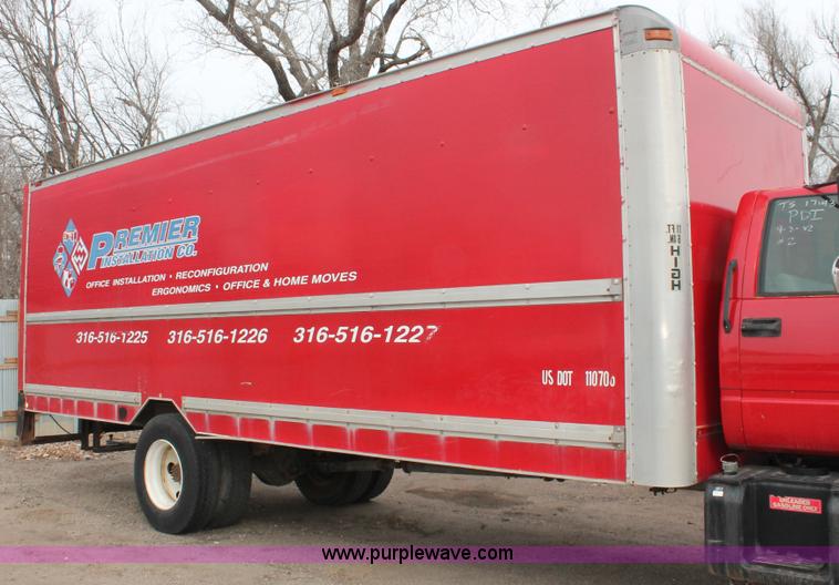 image for item V9225 1997 GMC C6500 box truck