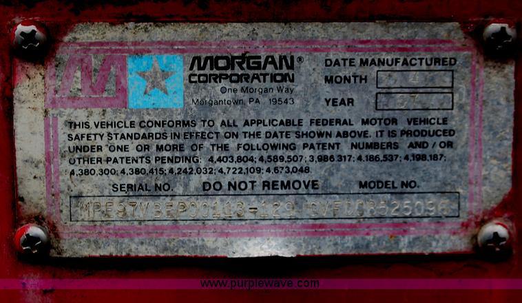 image for item V9225 1997 GMC C6500 box truck