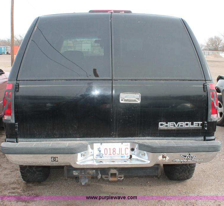 image for item V9226 1997 Chevrolet Tahoe LT SUV