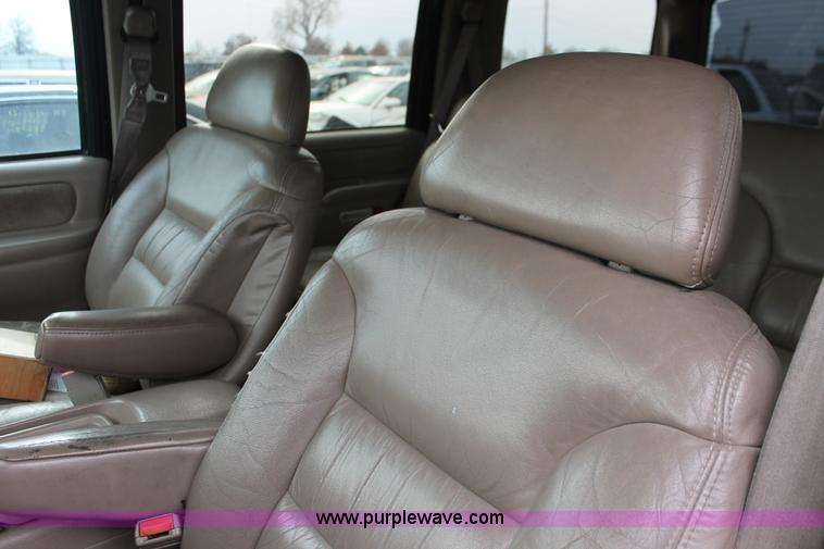 image for item V9226 1997 Chevrolet Tahoe LT SUV