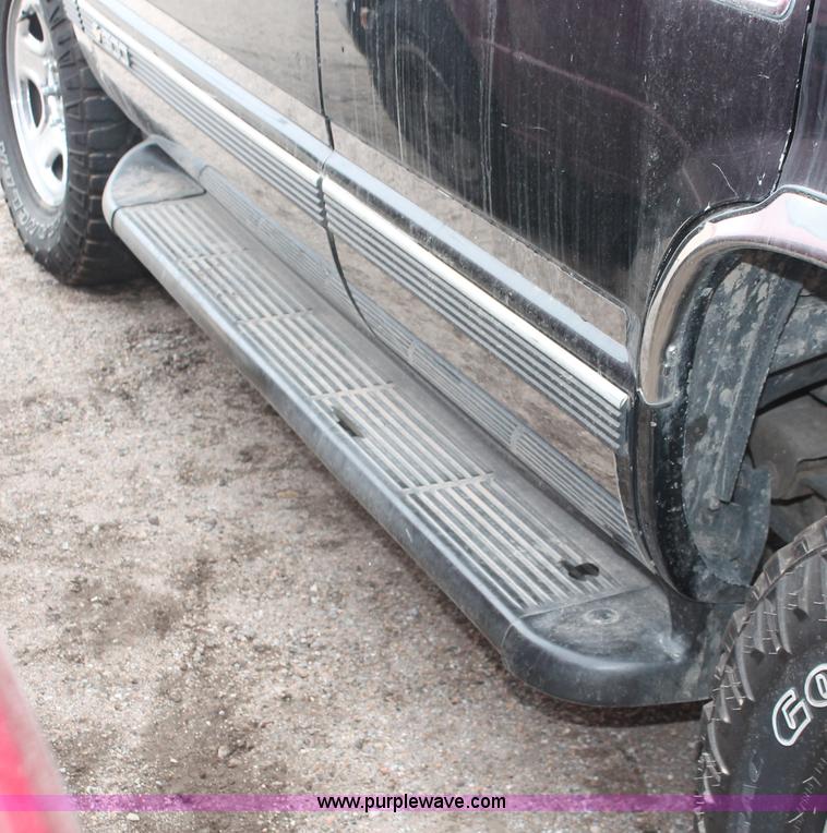 image for item V9226 1997 Chevrolet Tahoe LT SUV