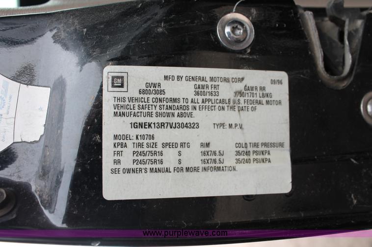 image for item V9226 1997 Chevrolet Tahoe LT SUV