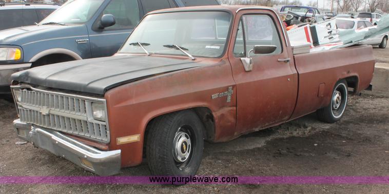 image for item V9227 1982 Chevrolet Custom Deluxe 10 pickup truck