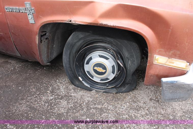 image for item V9227 1982 Chevrolet Custom Deluxe 10 pickup truck