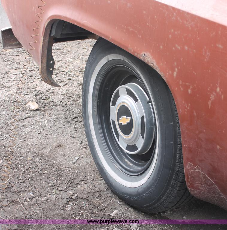 image for item V9227 1982 Chevrolet Custom Deluxe 10 pickup truck