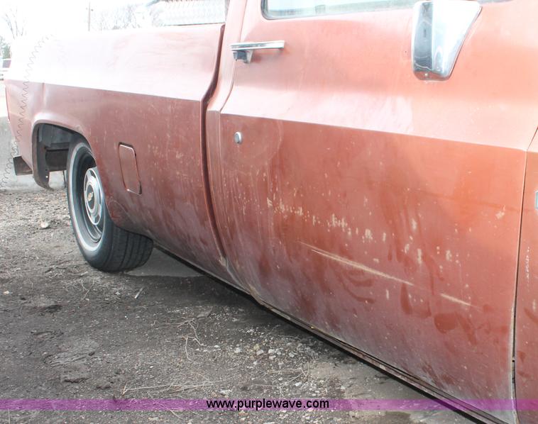 image for item V9227 1982 Chevrolet Custom Deluxe 10 pickup truck