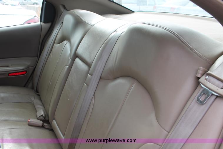 image for item V9228 2002 Dodge Intrepid