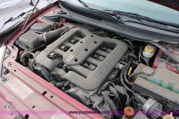 image for item V9228 2002 Dodge Intrepid