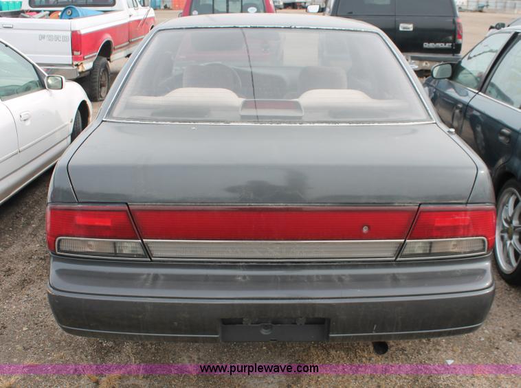 image for item V9229 1994 Nissan Maxima GXE